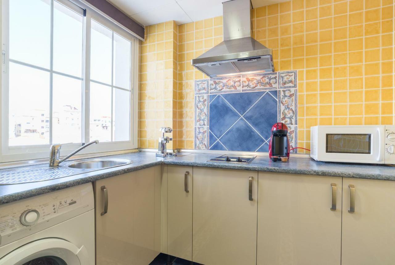 Gr3-Renovated Apt Next To Old Town With Cozy Terrace Lägenhet Málaga Exteriör bild