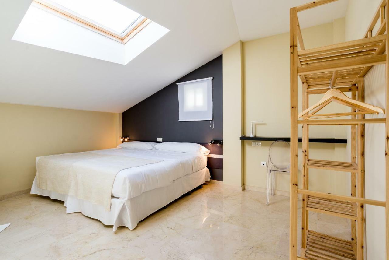 Gr3-Renovated Apt Next To Old Town With Cozy Terrace Lägenhet Málaga Exteriör bild