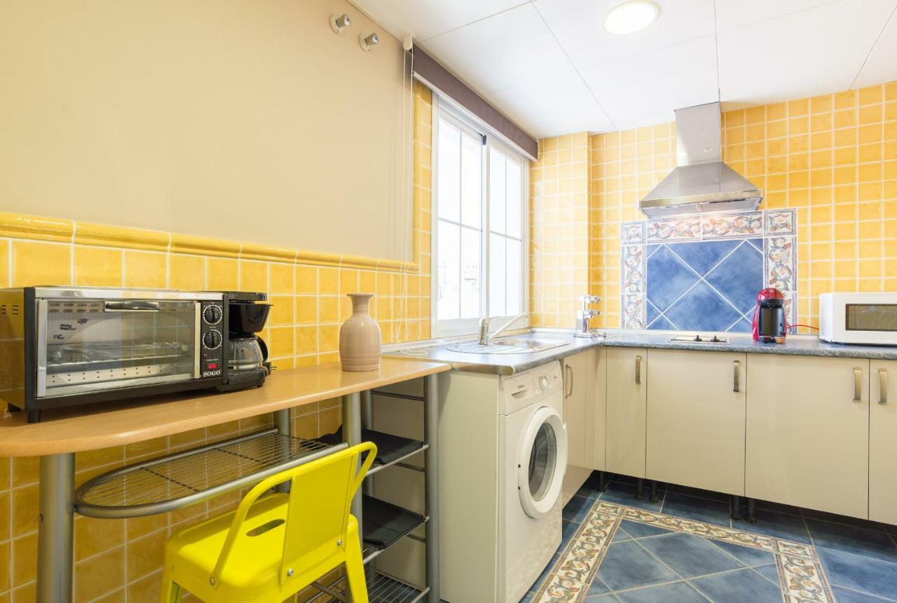 Gr3-Renovated Apt Next To Old Town With Cozy Terrace Lägenhet Málaga Exteriör bild